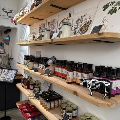 Gig's BBQ retail display